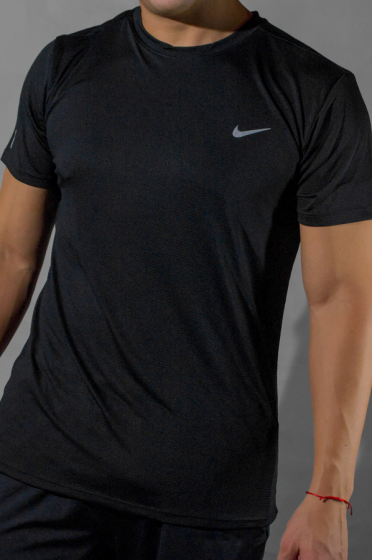 REMERA DRY FIT