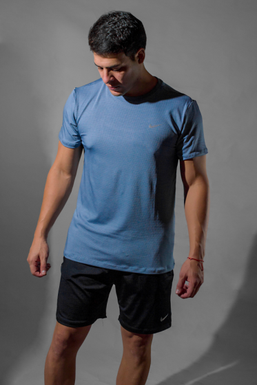 REMERA DRY FIT