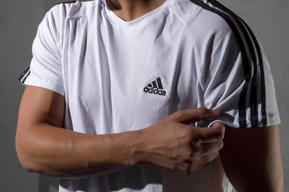 REMERA LISA ADIDAS