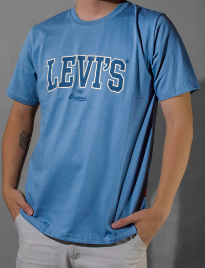 REMERA LEVIS UNIVERSITARIA